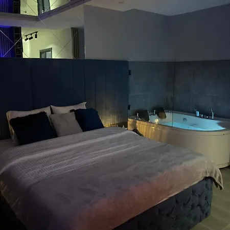 Spanish Apartment *